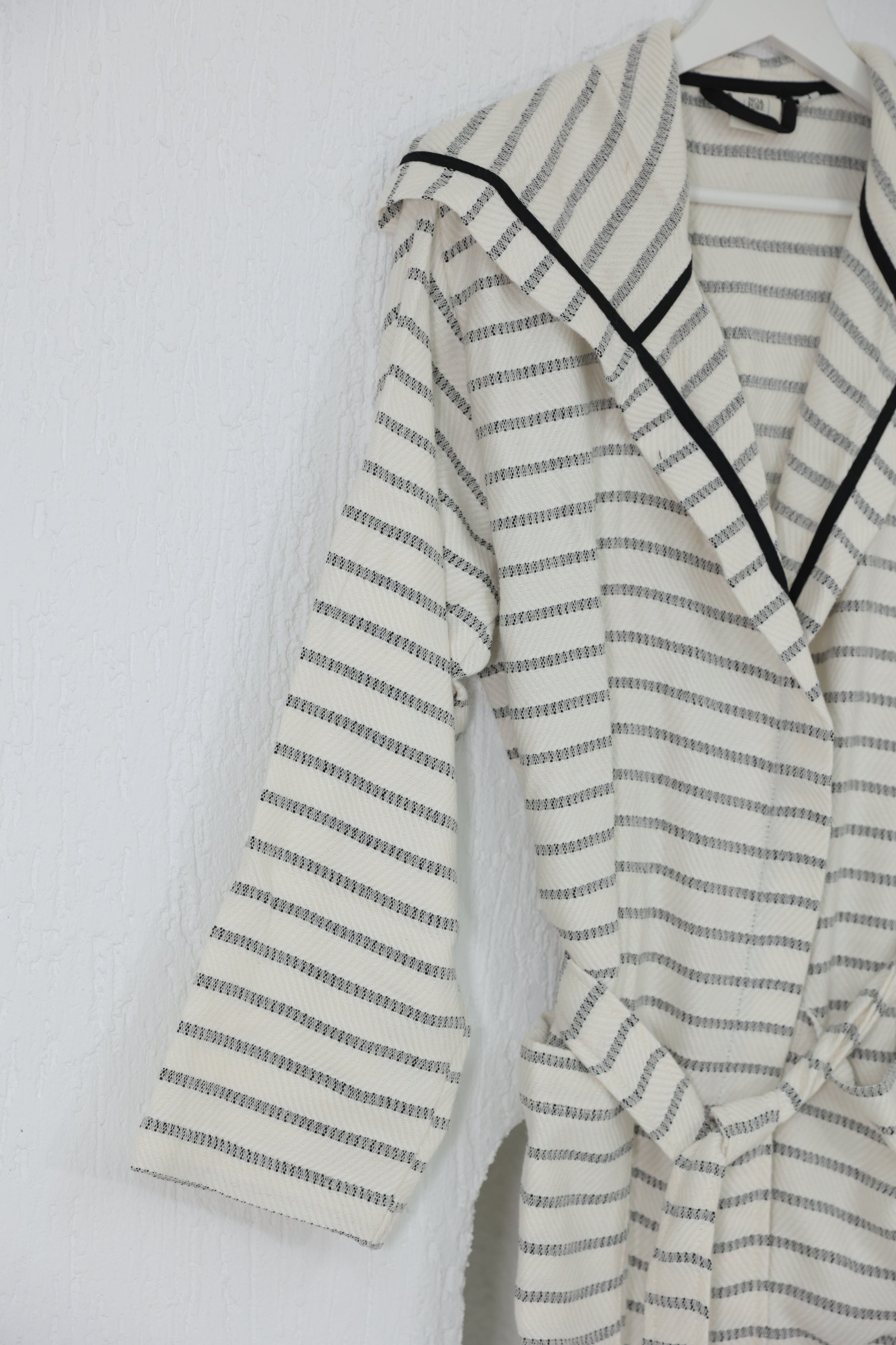 COTTON BLACK&WHITE BATHROBE image 1