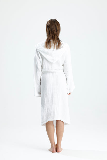 MUSLIN WHITE BATHROBE image 2