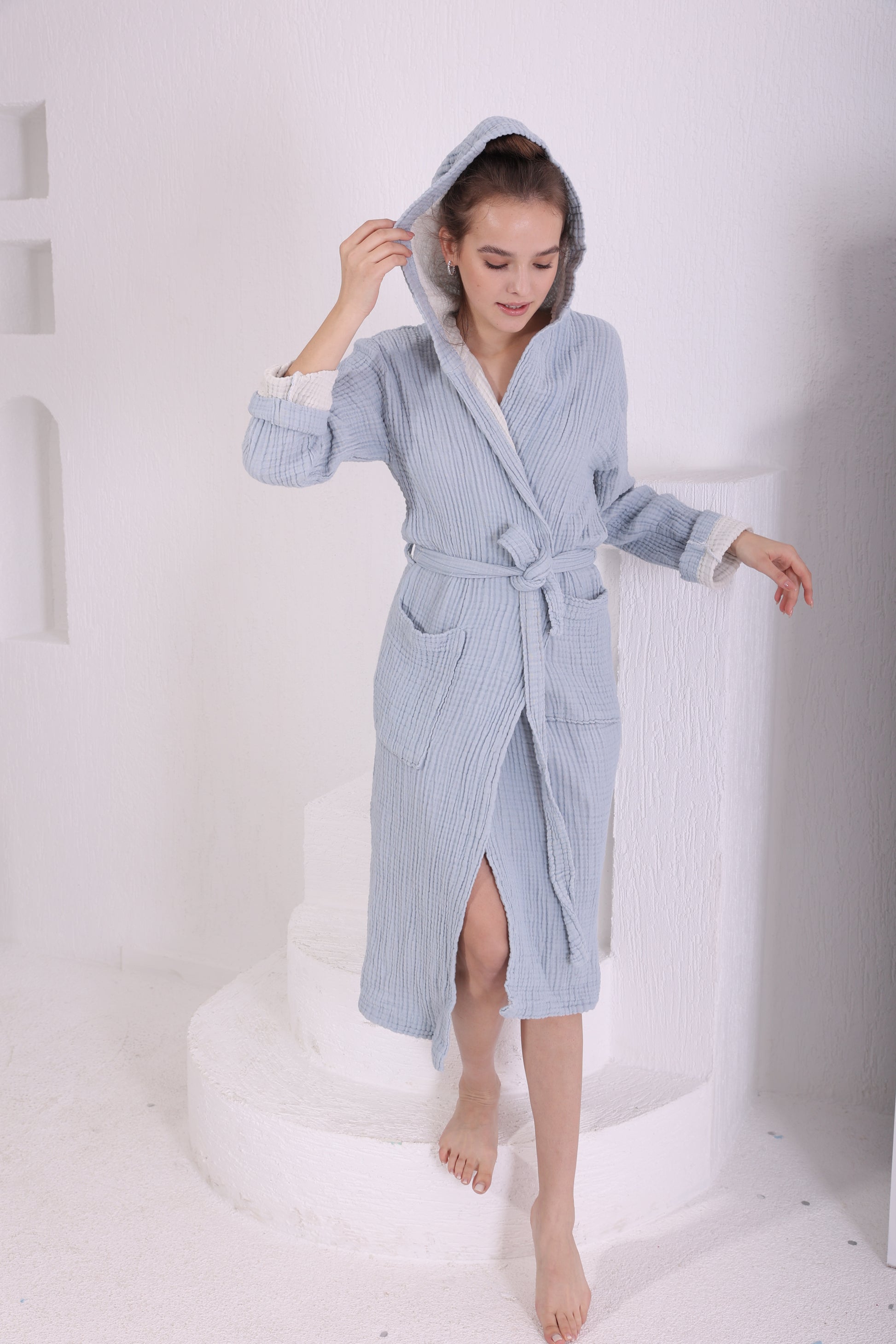 MUSLIN BLUE BATHROBE image 0
