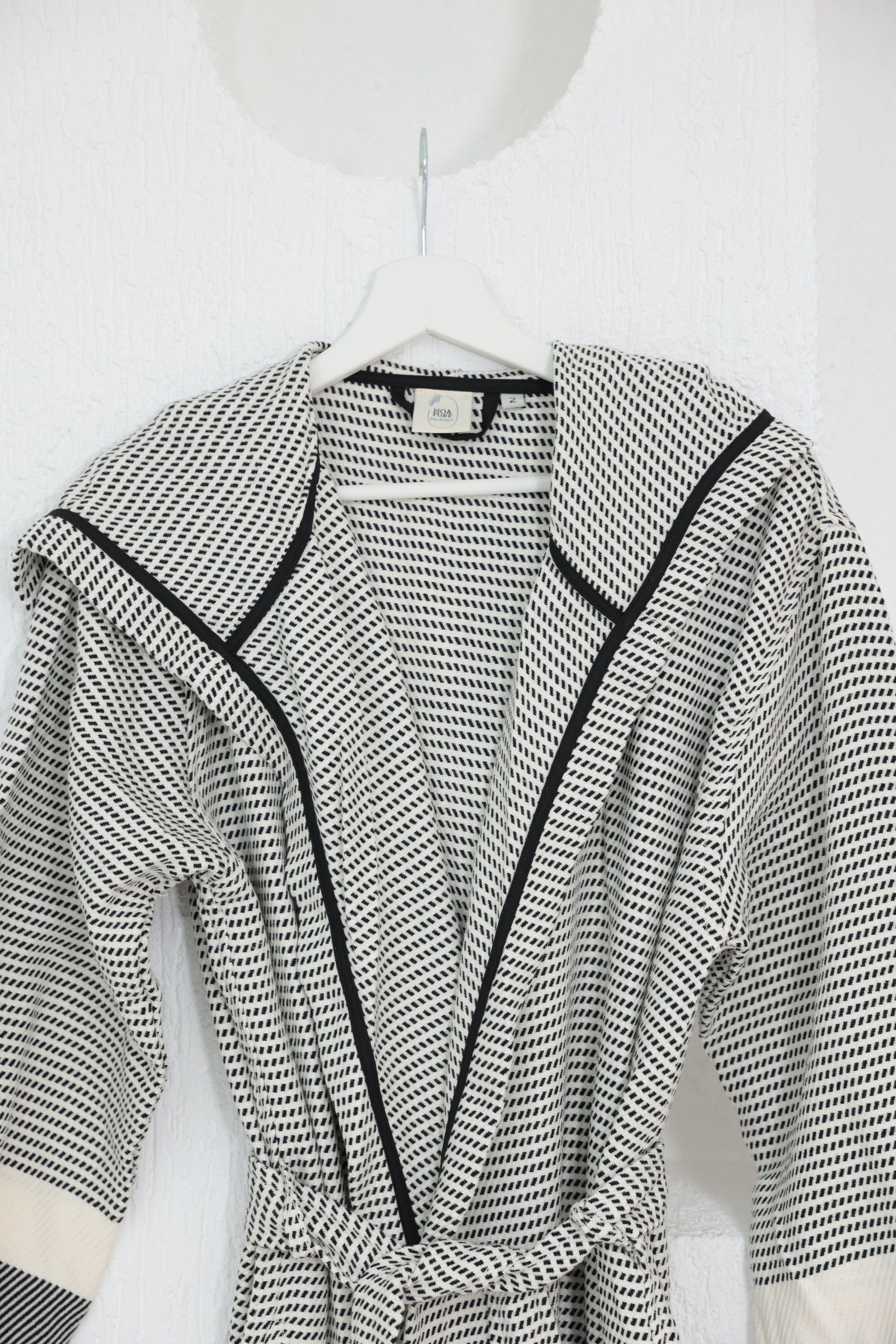 COTTON WHITE&BLACK BATHROBE image 3
