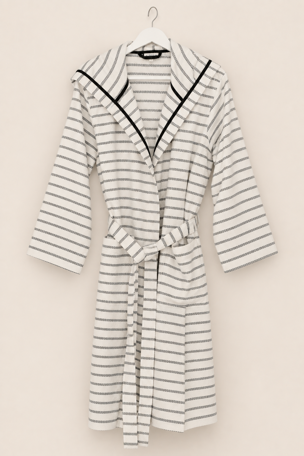 Cotton Black & White Bathrobe – bathrobe handmade from 100% Turkish cotton with natural dyes, view 3