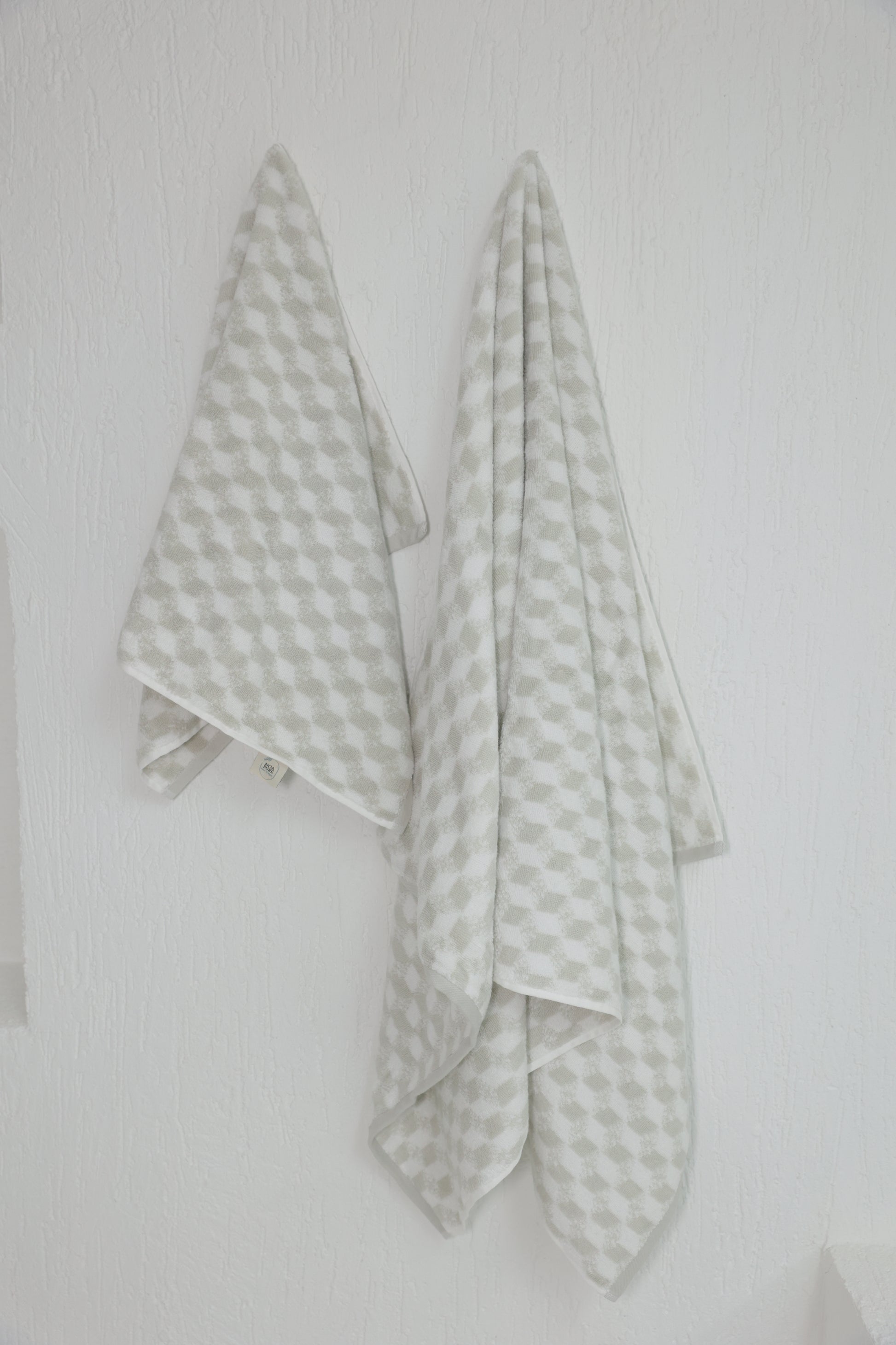 BATH AND HAND TOWEL SET MODEL 7 (2-PIECE) image 0