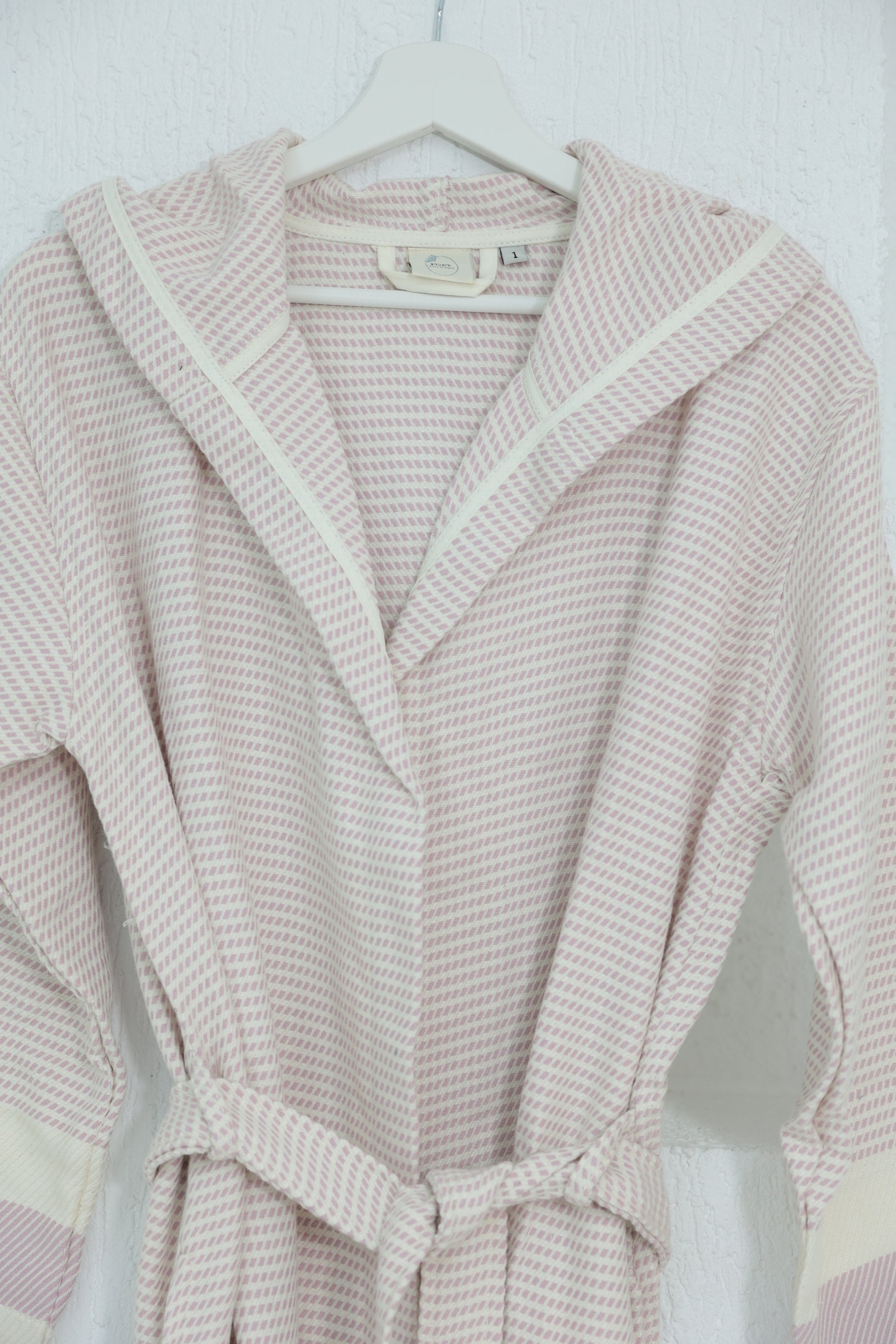 COTTON PINK&WHITE BATHROBE image 1