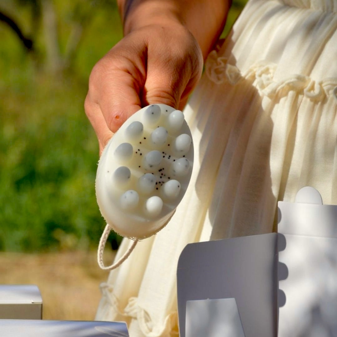 White Glow Exfoliating Soap Bar